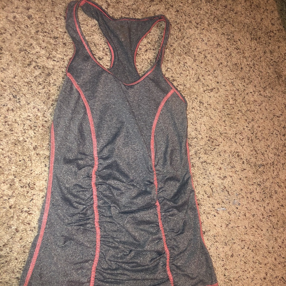 Workout tank top